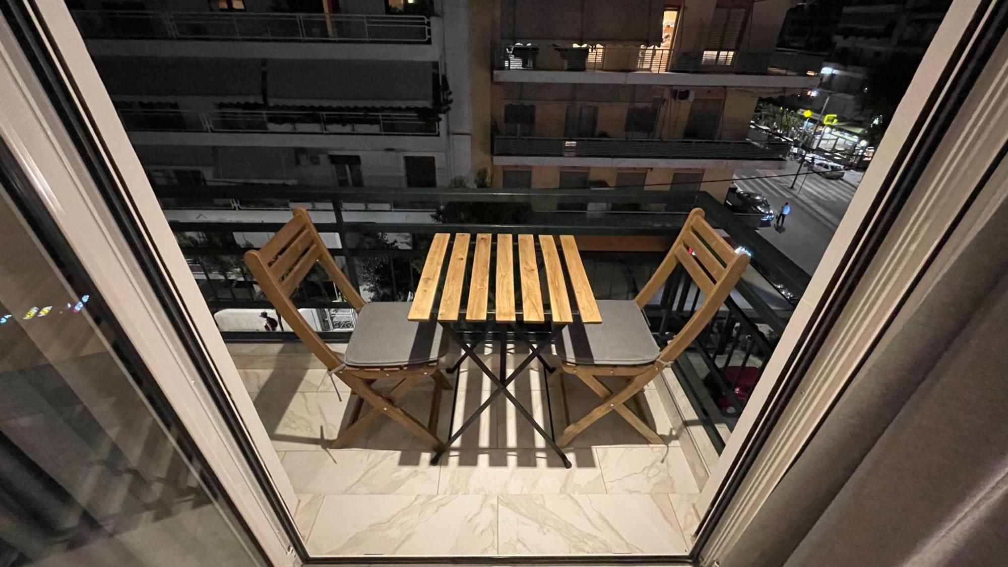 אתונה 4 Newly Renovated Charming Apartments Steps From Panormou Metro Station מראה חיצוני תמונה