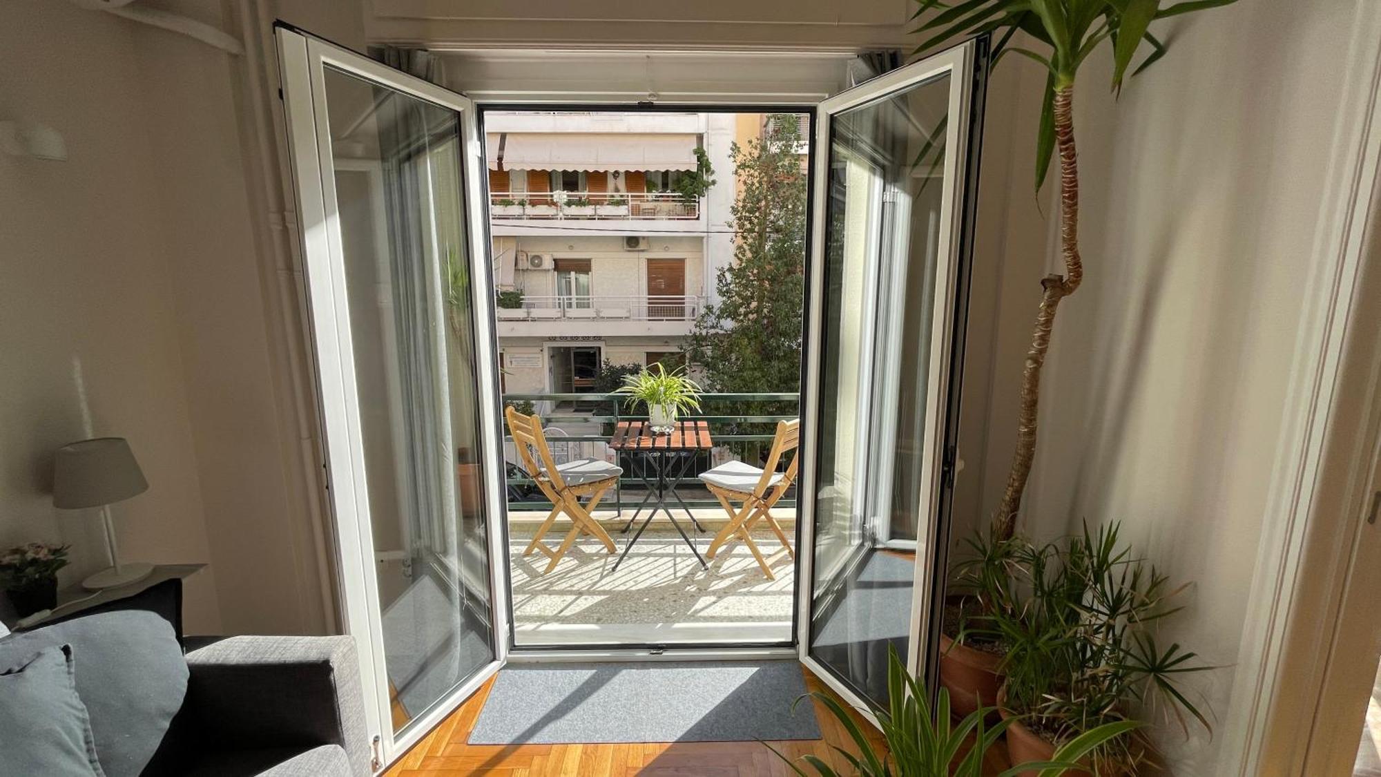 אתונה 4 Newly Renovated Charming Apartments Steps From Panormou Metro Station חדר תמונה